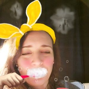 Meet your Posher, Andrea